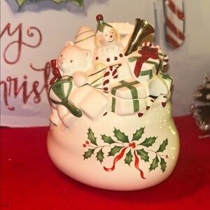 Lenox Figural Sugar Bowl & Lid Holiday Santa Collection